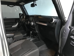 Used 2018  Jeep Wrangler JK Unlimited 4d SUV 4WD Sahara at Carolina Family Motors near Mooresville&comma; NC