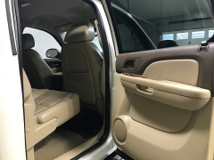 Used 2009  GMC Sierra 1500 2WD Crew Cab SLT at Carolina Family Motors near Mooresville&comma; NC