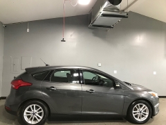 Used 2017  Ford Focus 4d Hatchback SE at Carolina Family Motors near Mooresville&comma; NC