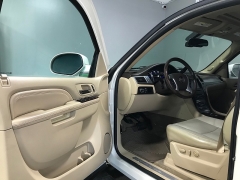 Used 2010  Cadillac Escalade 4d SUV AWD Premium at Carolina Family Motors near Mooresville&comma; NC