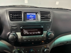 Used 2012 Toyota Highlander 4d SUV FWD (V6) at Carolina Family Motors near Mooresville, NC