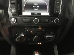 Used 2012  Volkswagen Jetta 4d Sedan SEL Auto&sol;PZEV at Carolina Family Motors near Mooresville&comma; NC