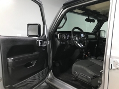 Used 2020  Jeep Gladiator Crew Cab Sport S at Carolina Family Motors near Mooresville&comma; NC