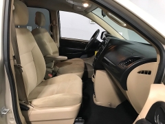 Used 2014  Dodge Grand Caravan 4d Wagon AVP at Carolina Family Motors near Mooresville&comma; NC