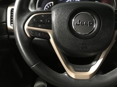 Used 2014  Jeep Grand Cherokee 4d SUV 4WD Laredo at Carolina Family Motors near Mooresville&comma; NC