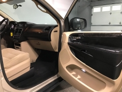 Used 2014  Dodge Grand Caravan 4d Wagon AVP at Carolina Family Motors near Mooresville&comma; NC