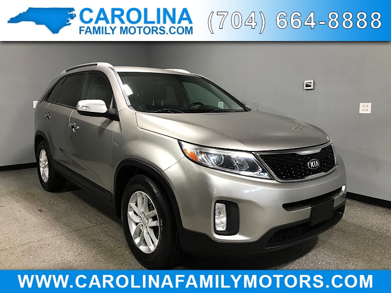Used 2015  Kia Sorento 4d SUV FWD LX at Carolina Family Motors near Mooresville&comma; NC