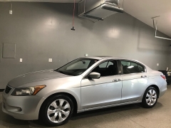 Used 2012  Honda Accord Sedan 4d EX-L V6 at Carolina Family Motors near Mooresville&comma; NC