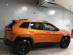 Used 2014  Jeep Cherokee 4d SUV 4WD Trailhawk V6 at Carolina Family Motors near Mooresville&comma; NC