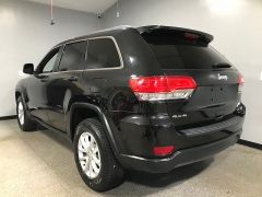 Used 2014  Jeep Grand Cherokee 4d SUV 4WD Laredo at Carolina Family Motors near Mooresville&comma; NC