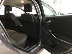 Used 2017  Ford Focus 4d Hatchback SE at Carolina Family Motors near Mooresville&comma; NC