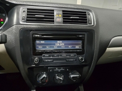 Used 2015  Volkswagen Jetta 4d Sedan SE Auto at Carolina Family Motors near Mooresville&comma; NC