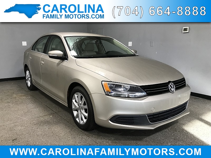 Used 2013  Volkswagen Jetta 4d Sedan SE Auto/PZEV at Carolina Family Motors near Mooresville, NC