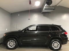 Used 2014  Jeep Grand Cherokee 4d SUV 4WD Laredo at Carolina Family Motors near Mooresville&comma; NC