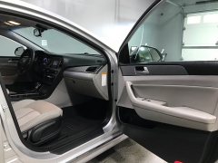 Used 2016  Hyundai Sonata Hybrid 4d Sedan SE at Carolina Family Motors near Mooresville&comma; NC