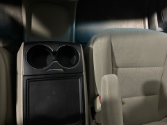 Used 2017  Toyota Sienna 4d Wagon LE 7-Pass w/Auto Access Seat at Carolina Family Motors near Mooresville, NC