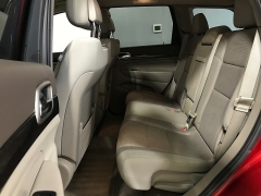 Used 2011  Jeep Grand Cherokee 4d SUV 4WD Laredo at Carolina Family Motors near Mooresville&comma; NC