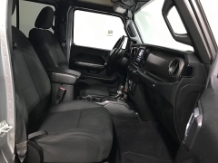 Used 2020  Jeep Gladiator Crew Cab Sport S at Carolina Family Motors near Mooresville&comma; NC