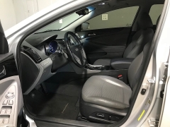 Used 2014  Hyundai Sonata 4d Sedan SE at Carolina Family Motors near Mooresville&comma; NC