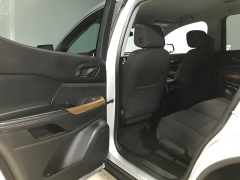 Used 2019  GMC Acadia 4d SUV FWD SLE-1 at Carolina Family Motors near Mooresville&comma; NC