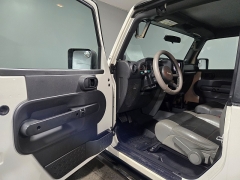 Used 2010  Jeep Wrangler 2d Convertible Rubicon at Carolina Family Motors near Mooresville, NC