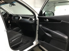 Used 2020  Kia Sorento 4d SUV FWD LX V6 at Carolina Family Motors near Mooresville&comma; NC