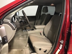 Used 2011  Jeep Grand Cherokee 4d SUV 4WD Laredo at Carolina Family Motors near Mooresville&comma; NC