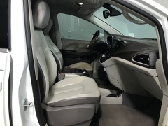 Used 2017  Chrysler Pacifica 4d Wagon Touring Plus at Carolina Family Motors near Mooresville&comma; NC