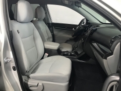 Used 2013  Kia Sorento 4d SUV FWD LX at Carolina Family Motors near Mooresville&comma; NC