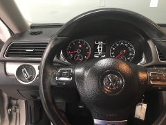 Used 2014 Volkswagen Passat 4d Sedan 2.5L SE Auto at Carolina Family Motors near Mooresville, NC