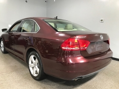 Used 2013  Volkswagen Passat 4d Sedan SE Auto&sol;PZEV at Carolina Family Motors near Mooresville&comma; NC