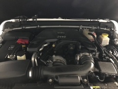 Used 2020  Jeep Gladiator Crew Cab Overland at Carolina Family Motors near Mooresville&comma; NC
