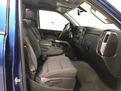 Used 2017  Chevrolet Silverado 1500 4WD Double Cab LT at Carolina Family Motors near Mooresville&comma; NC