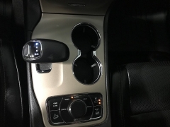 Used 2015  Jeep Grand Cherokee 4d SUV 4WD Overland at Carolina Family Motors near Mooresville&comma; NC