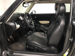 Used 2013  MINI Cooper Hardtop 2dr Cpe S at Carolina Family Motors near Mooresville&comma; NC