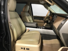 Used 2013  Ford Expedition 4d SUV 2WD XLT at Carolina Family Motors near Mooresville&comma; NC