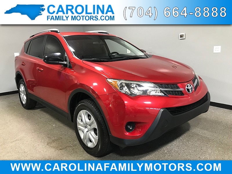 2015 Toyota RAV4 LE's photo