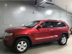 Used 2011  Jeep Grand Cherokee 4d SUV 4WD Laredo at Carolina Family Motors near Mooresville&comma; NC