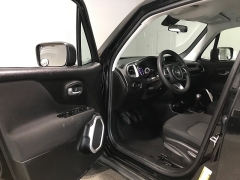 Used 2018  Jeep Renegade 4d SUV 4WD Sport Turbo at Carolina Family Motors near Mooresville&comma; NC