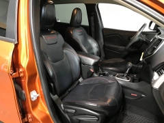 Used 2014  Jeep Cherokee 4d SUV 4WD Trailhawk V6 at Carolina Family Motors near Mooresville&comma; NC