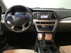 Used 2016  Hyundai Sonata Hybrid 4d Sedan SE at Carolina Family Motors near Mooresville&comma; NC
