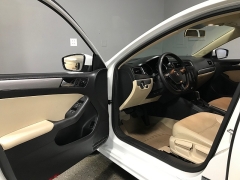 Used 2015  Volkswagen Jetta 4d Sedan SE Auto at Carolina Family Motors near Mooresville&comma; NC