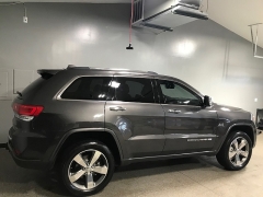 Used 2015  Jeep Grand Cherokee 4d SUV 4WD Overland at Carolina Family Motors near Mooresville&comma; NC