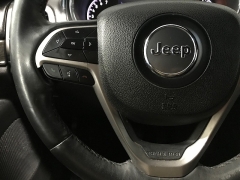 Used 2018  Jeep Grand Cherokee 4d SUV 2WD Overland V6 at Carolina Family Motors near Mooresville&comma; NC