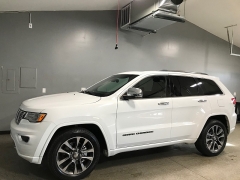 Used 2018  Jeep Grand Cherokee 4d SUV 2WD Overland V6 at Carolina Family Motors near Mooresville&comma; NC