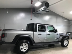 Used 2020  Jeep Gladiator Crew Cab Sport S at Carolina Family Motors near Mooresville&comma; NC