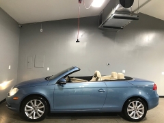 Used 2009  Volkswagen Eos 2d Convertible Komfort Auto at Carolina Family Motors near Mooresville&comma; NC