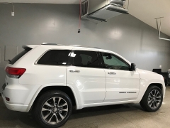 Used 2018  Jeep Grand Cherokee 4d SUV 2WD Overland V6 at Carolina Family Motors near Mooresville&comma; NC