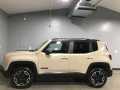 Used 2016  Jeep Renegade 4d SUV 4WD Trailhawk at Carolina Family Motors near Mooresville&comma; NC
