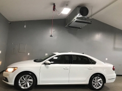 Used 2018  Volkswagen Passat 4d Sedan 2&period;0T SE at Carolina Family Motors near Mooresville&comma; NC